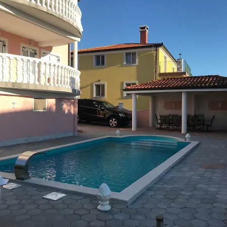 Ferienwohnung Umag Appartamento *